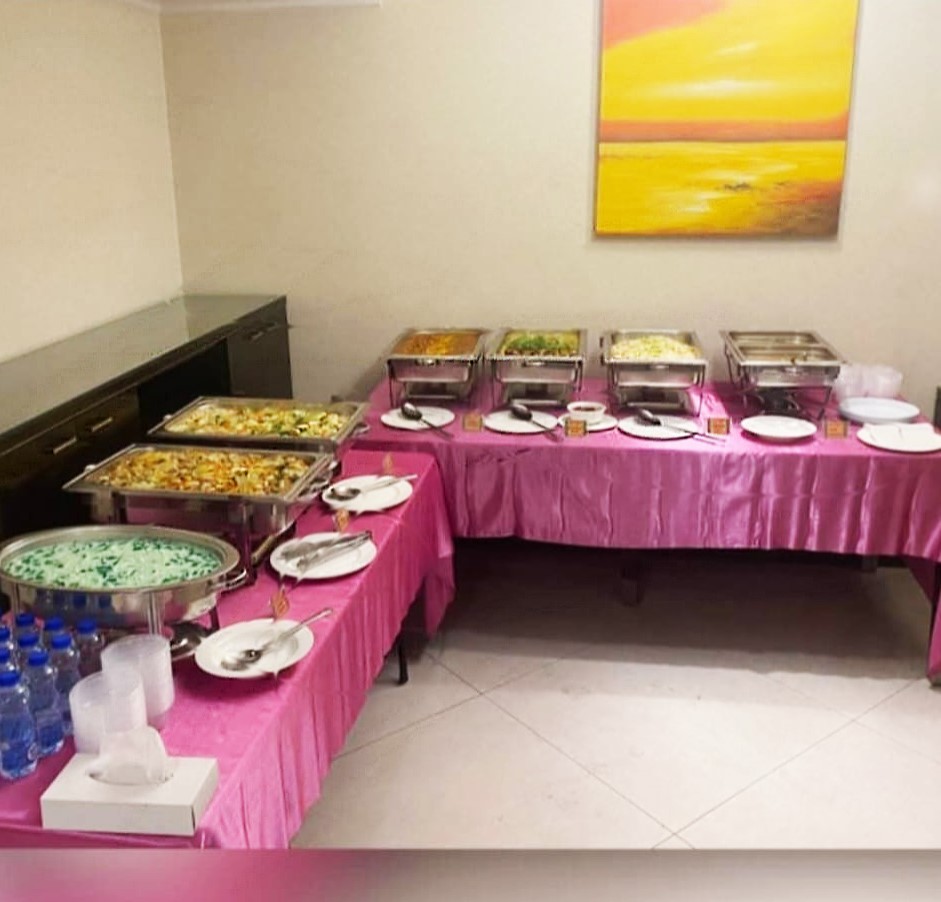 Full-Service Outdoor Event Catering photo 2